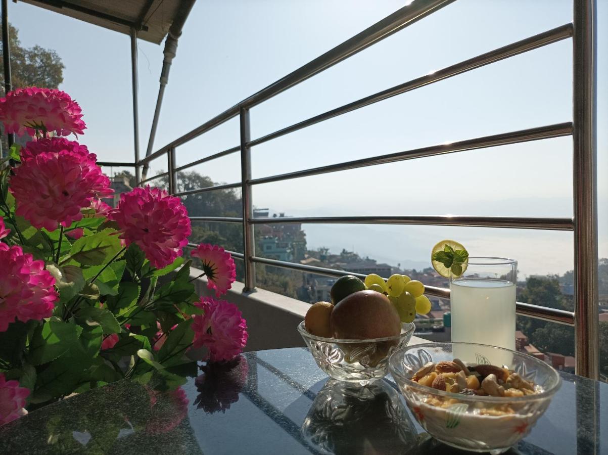 Natures Treat Homestay Tānsen 외부 사진